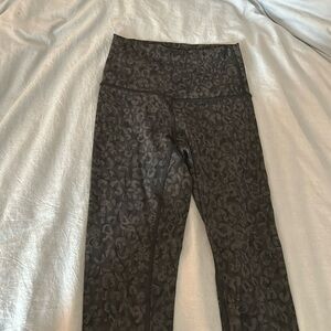 Lululemon Wonder Under High-Rise Leggings 28”